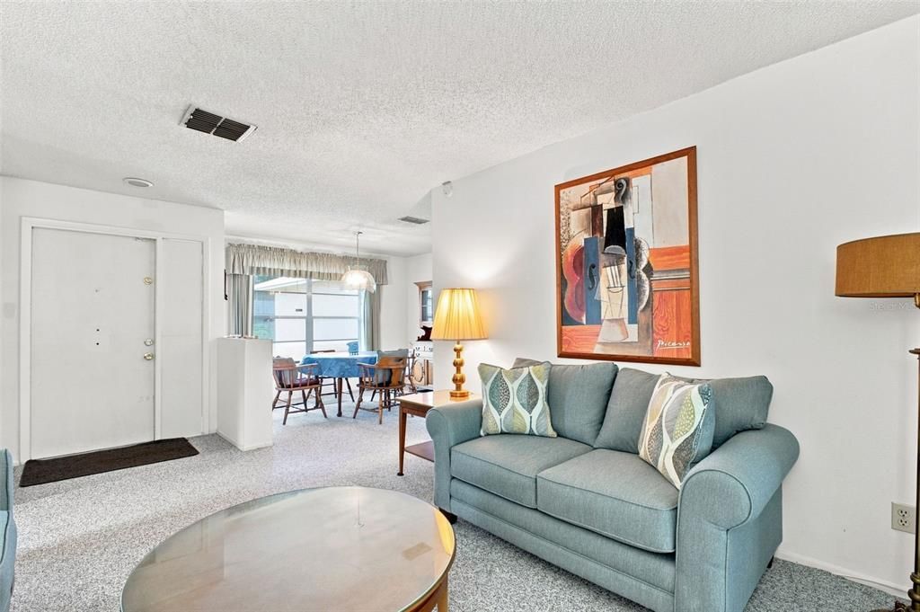 For Sale: $425,000 (2 beds, 2 baths, 1775 Square Feet)