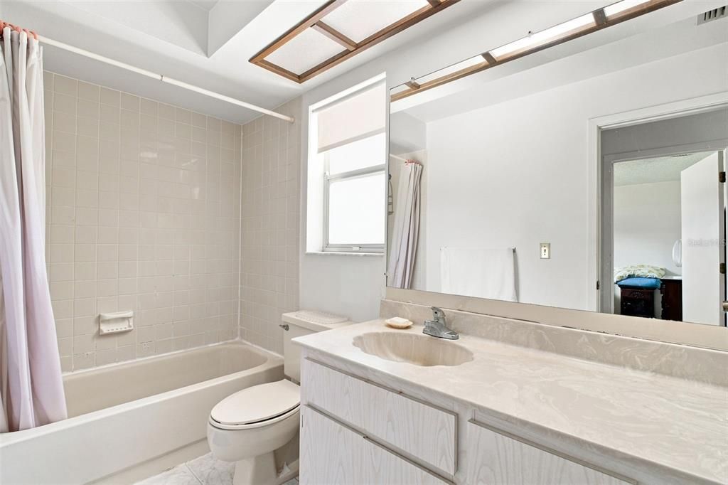 For Sale: $425,000 (2 beds, 2 baths, 1775 Square Feet)