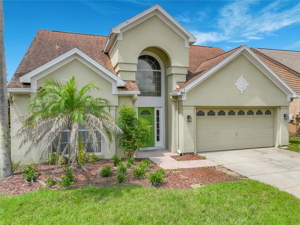 For Rent: $2,700 (3 beds, 2 baths, 1712 Square Feet)