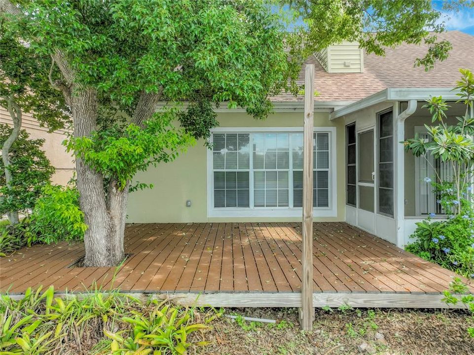 For Rent: $2,700 (3 beds, 2 baths, 1712 Square Feet)