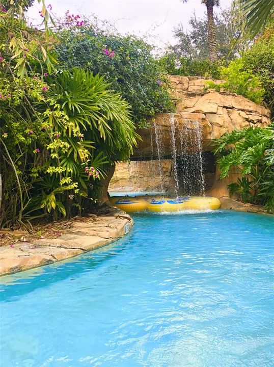 For Sale: $935,000 (5 beds, 5 baths, 3254 Square Feet)