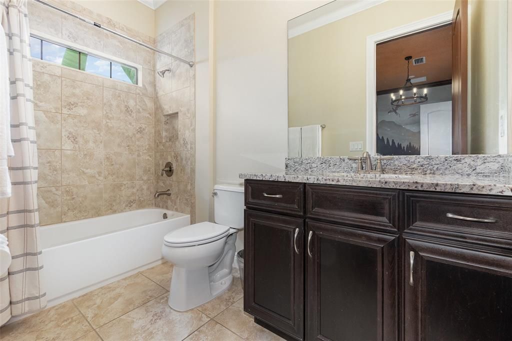For Sale: $935,000 (5 beds, 5 baths, 3254 Square Feet)