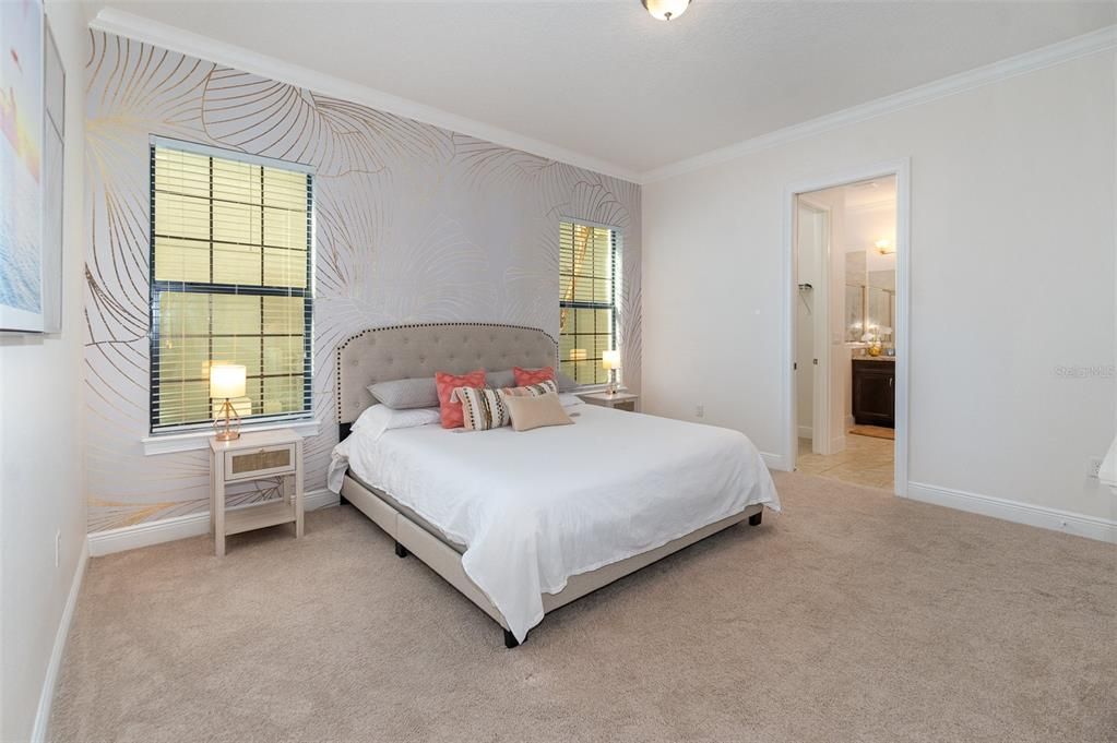 For Sale: $935,000 (5 beds, 5 baths, 3254 Square Feet)
