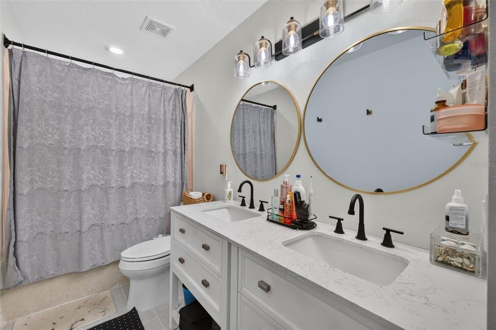 В аренду: $2,300 (3 спален, 2 ванн, 1482 Квадратных фут)