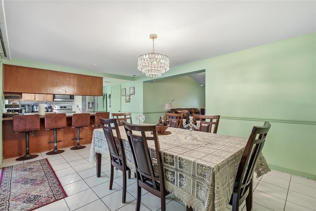 En Venta: $420,000 (3 camas, 2 baños, 1453 Pies cuadrados)