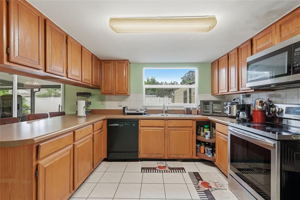 En Venta: $420,000 (3 camas, 2 baños, 1453 Pies cuadrados)