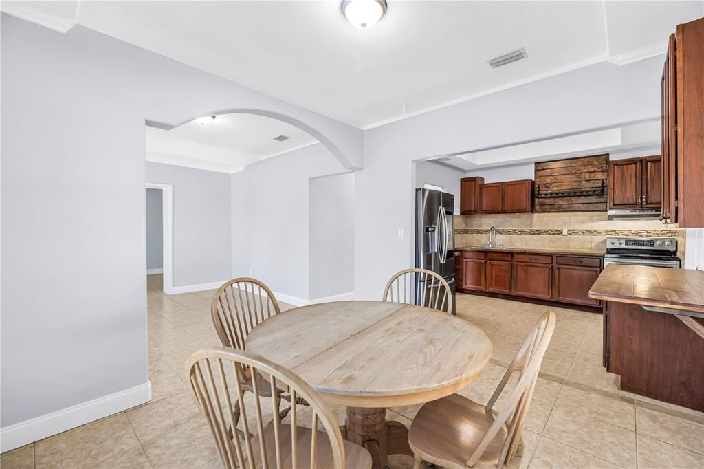 En Venta: $449,000 (3 camas, 2 baños, 1250 Pies cuadrados)