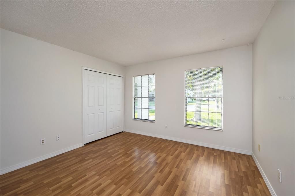 В аренду: $1,850 (2 спален, 2 ванн, 1068 Квадратных фут)