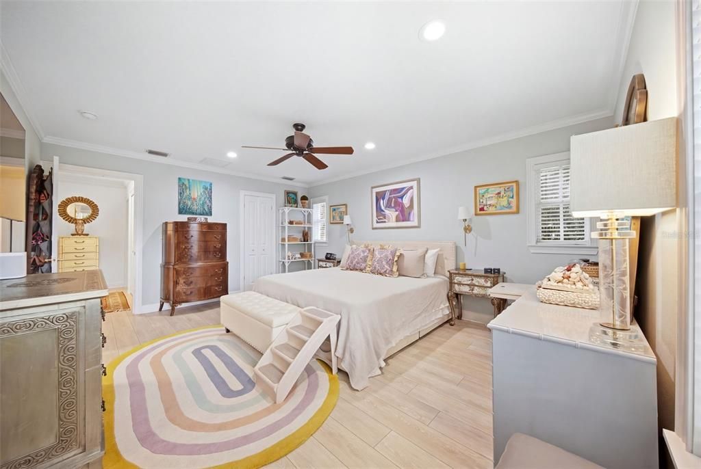 For Sale: $720,000 (3 beds, 2 baths, 2006 Square Feet)