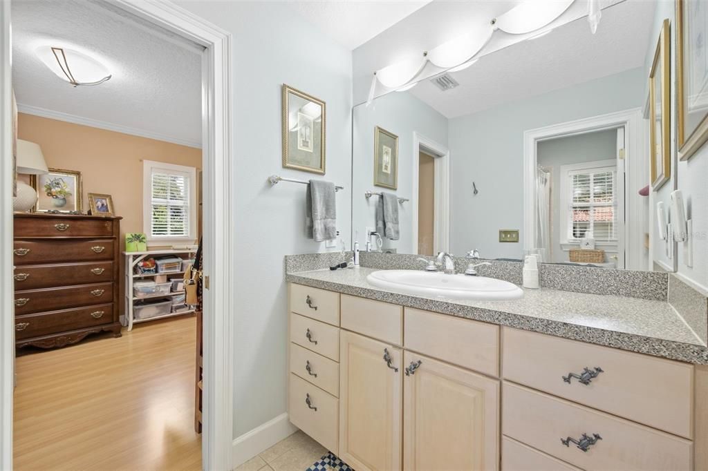 For Sale: $720,000 (3 beds, 2 baths, 2006 Square Feet)