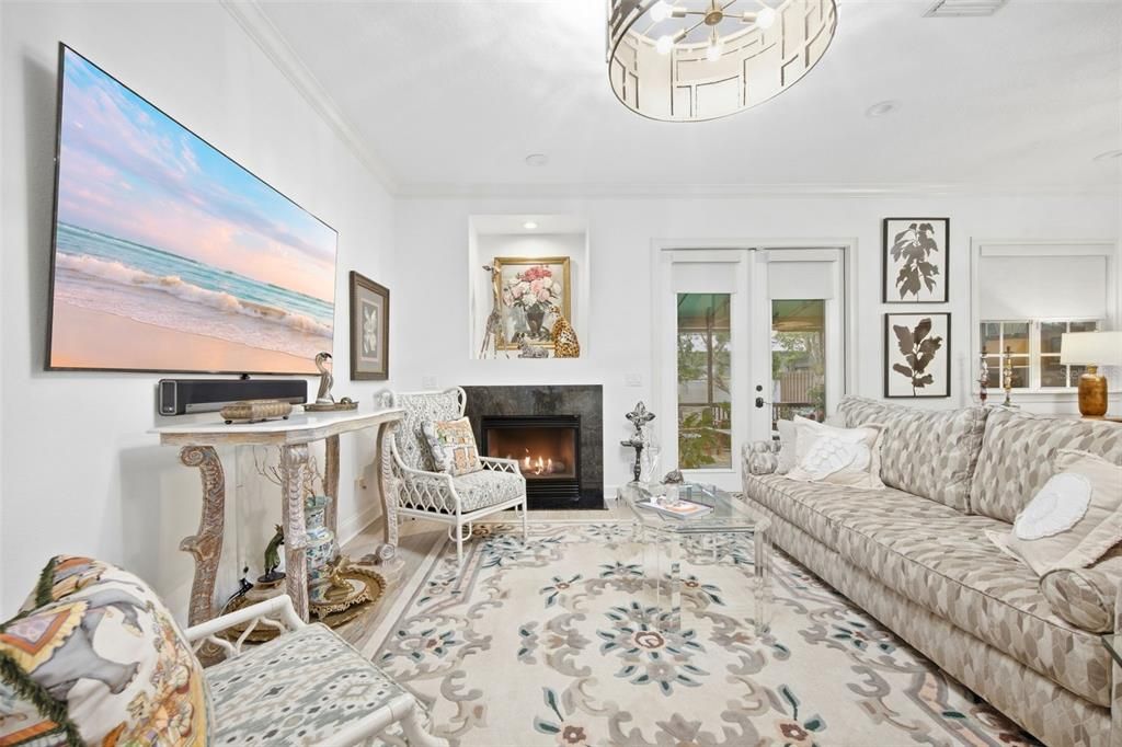 For Sale: $720,000 (3 beds, 2 baths, 2006 Square Feet)