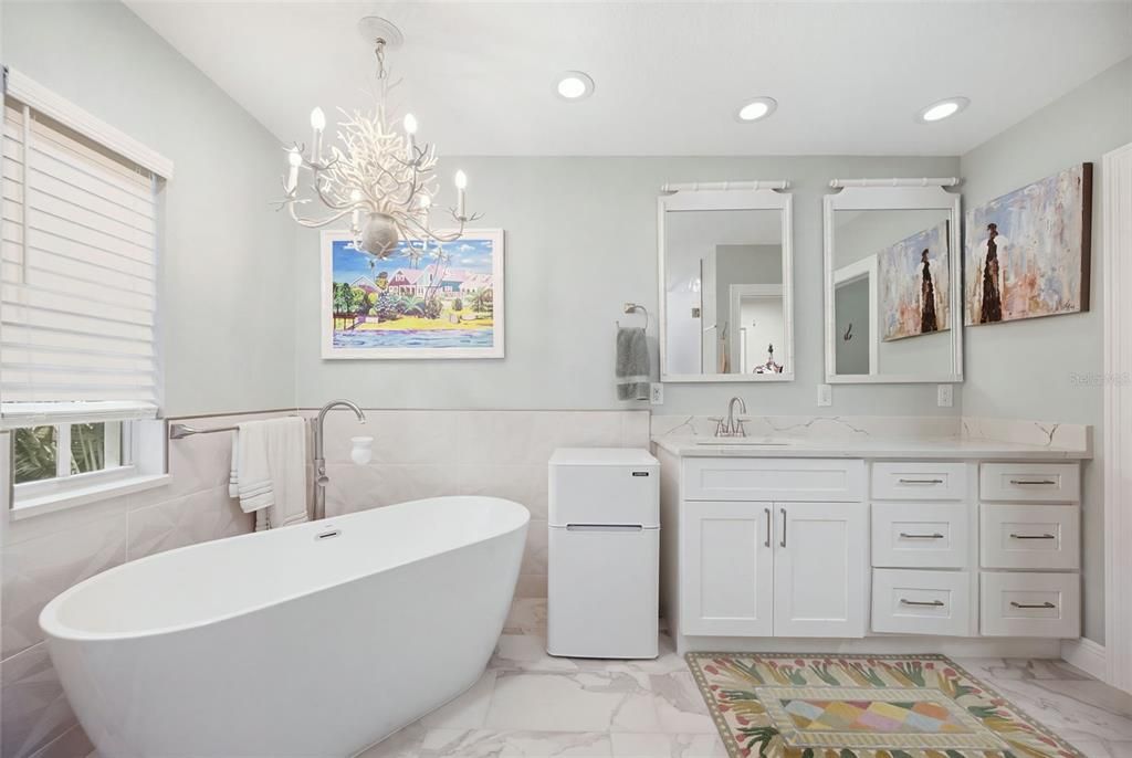 For Sale: $720,000 (3 beds, 2 baths, 2006 Square Feet)