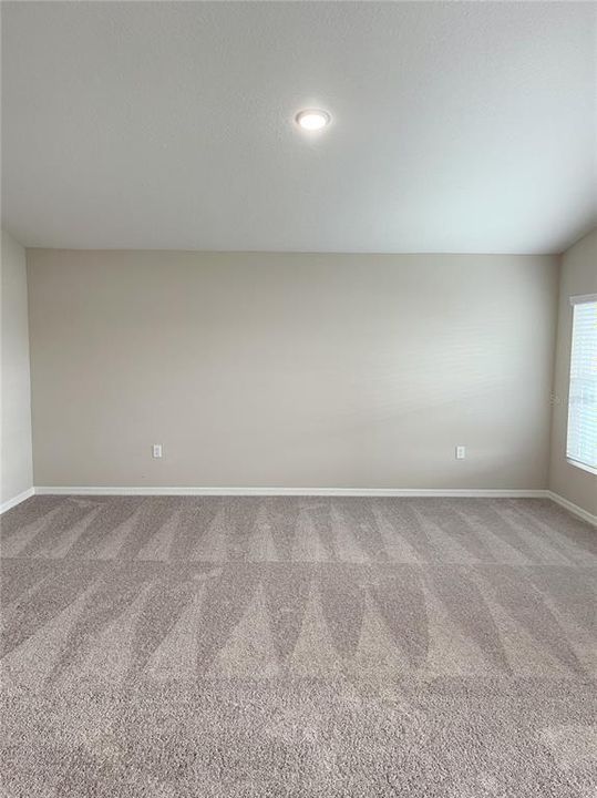 В аренду: $2,495 (4 спален, 2 ванн, 1850 Квадратных фут)