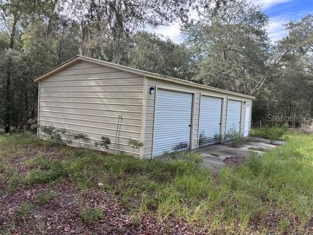 На продажу: $135,000 (3.75 acres)