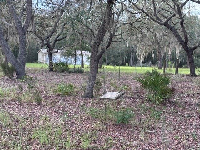 На продажу: $135,000 (3.75 acres)