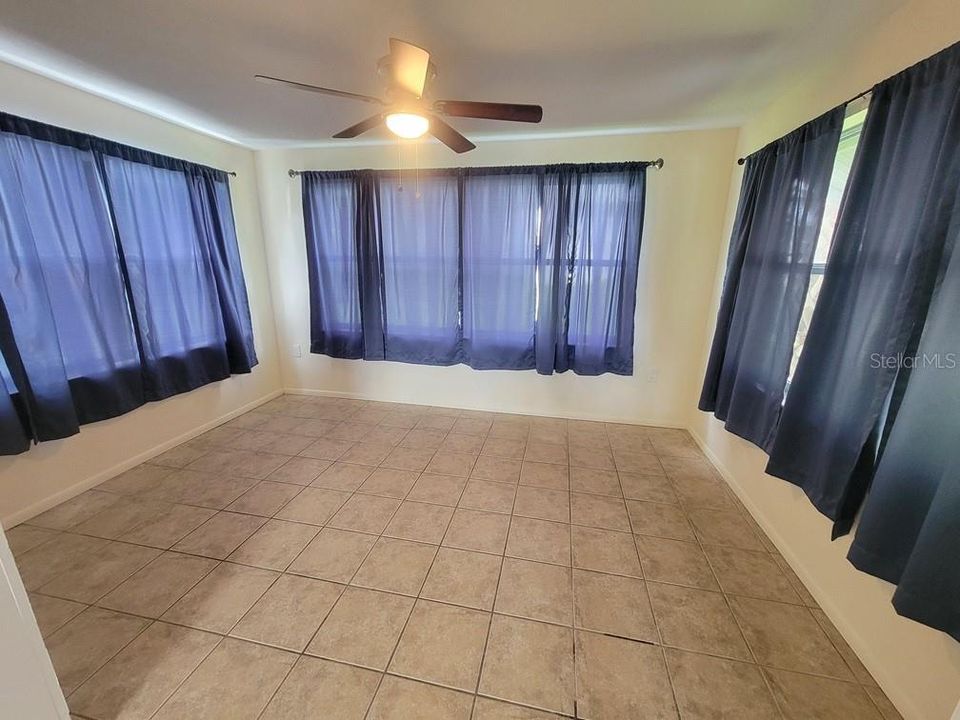 В аренду: $1,500 (2 спален, 1 ванн, 1020 Квадратных фут)