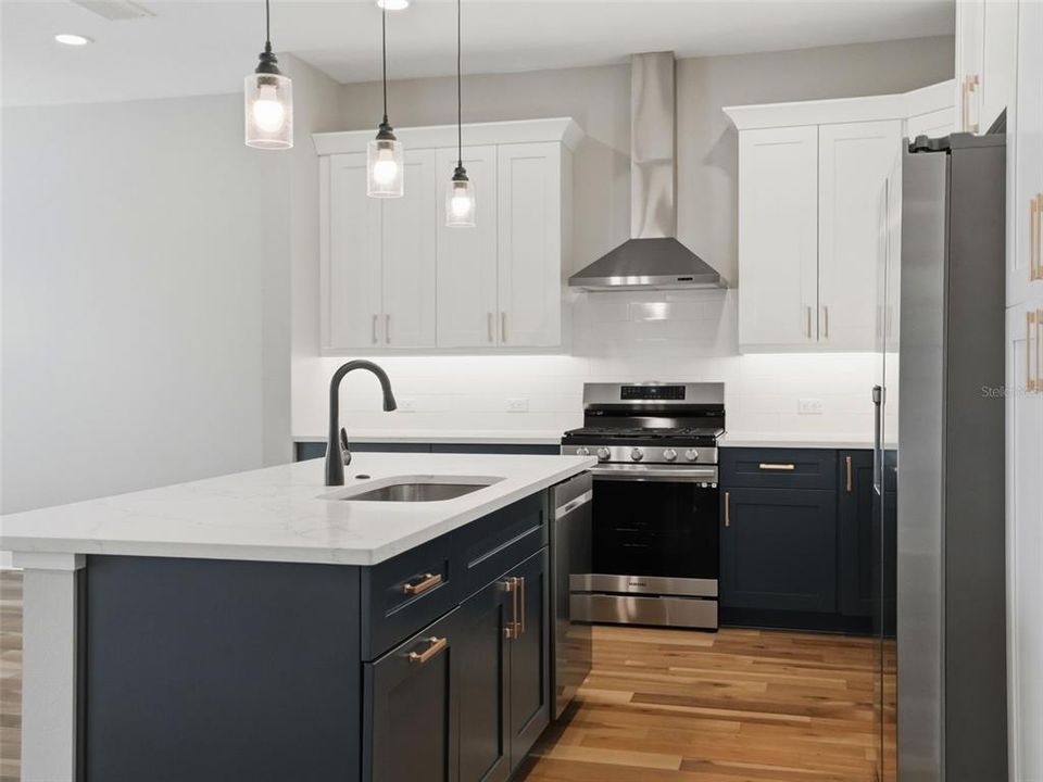 For Rent: $4,800 (3 beds, 3 baths, 2319 Square Feet)
