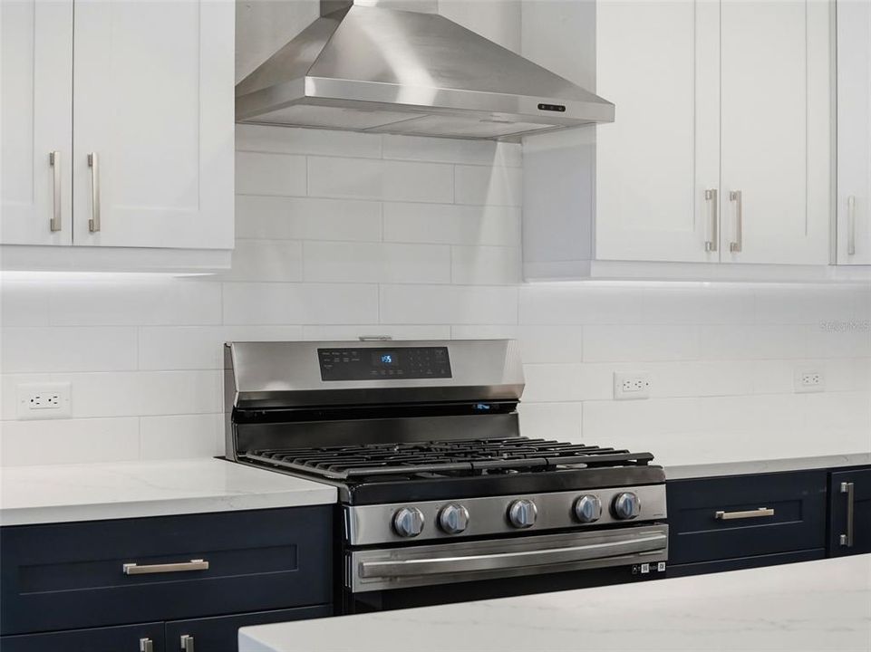 For Rent: $4,800 (3 beds, 3 baths, 2319 Square Feet)
