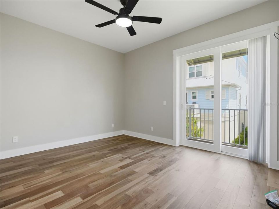 For Rent: $4,800 (3 beds, 3 baths, 2319 Square Feet)