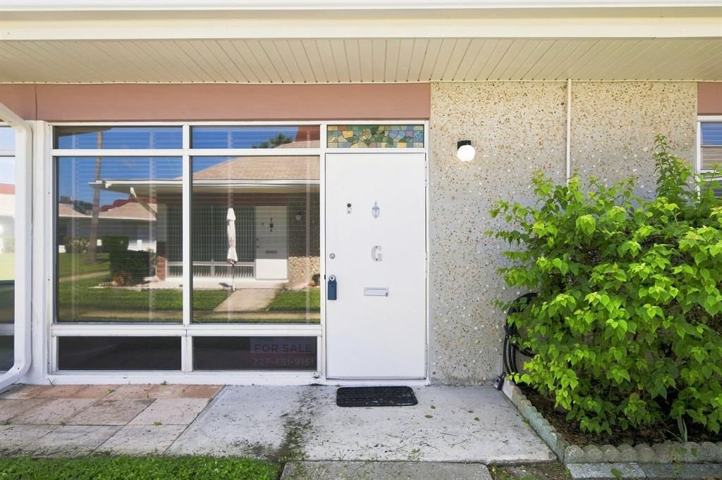 For Sale: $95,000 (1 beds, 1 baths, 600 Square Feet)