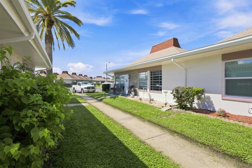 For Sale: $95,000 (1 beds, 1 baths, 600 Square Feet)
