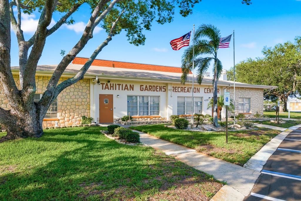 For Sale: $95,000 (1 beds, 1 baths, 600 Square Feet)