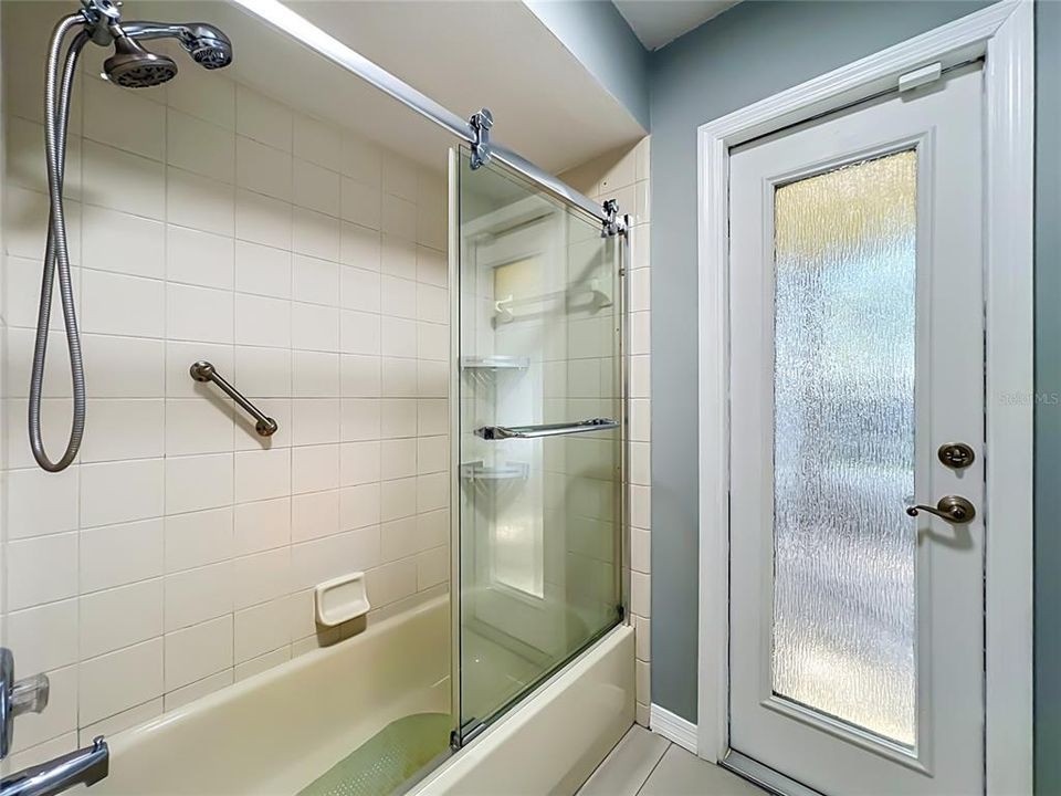 En Venta: $425,000 (3 camas, 2 baños, 1881 Pies cuadrados)