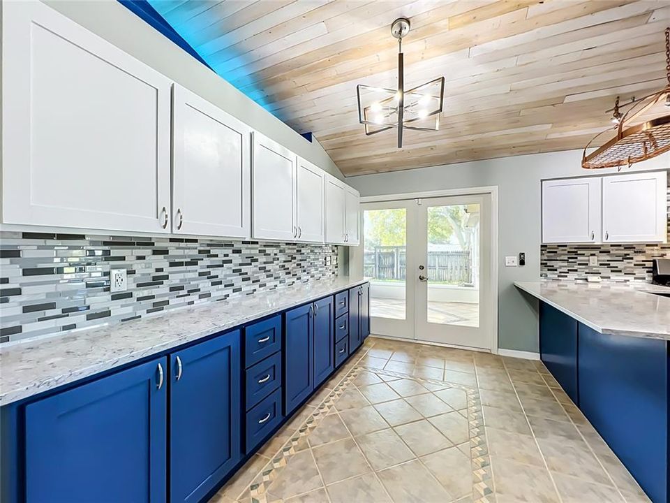 En Venta: $425,000 (3 camas, 2 baños, 1881 Pies cuadrados)