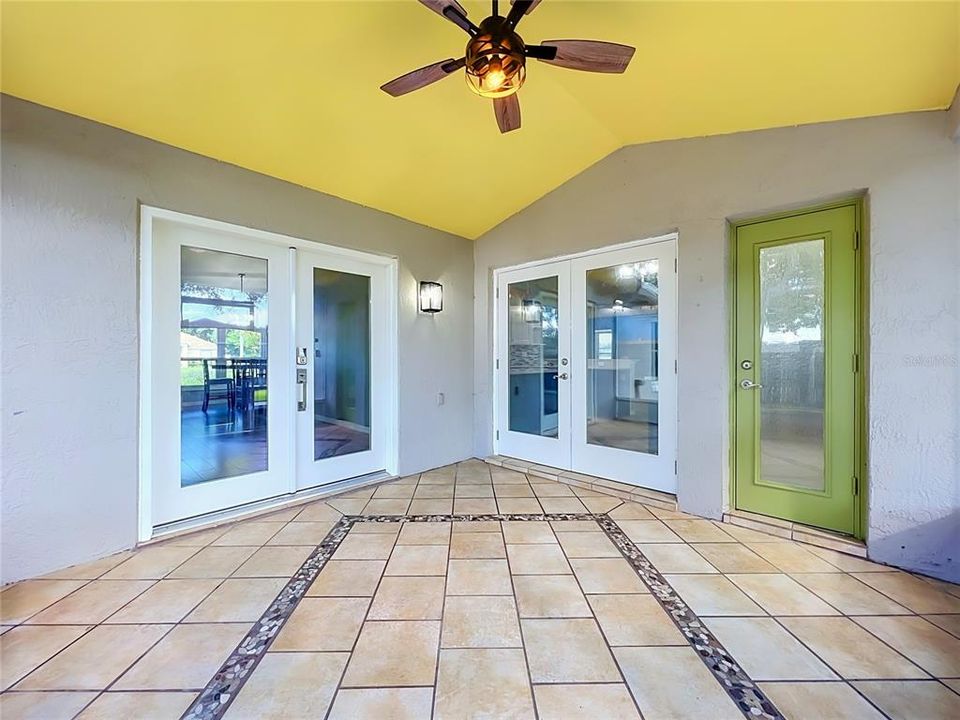 En Venta: $425,000 (3 camas, 2 baños, 1881 Pies cuadrados)
