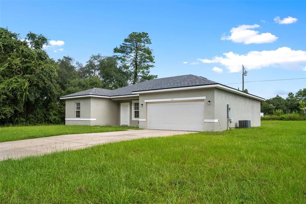 For Sale: $279,900 (4 beds, 2 baths, 1580 Square Feet)