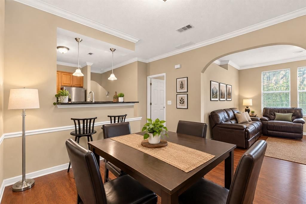 For Sale: $430,000 (3 beds, 3 baths, 1330 Square Feet)