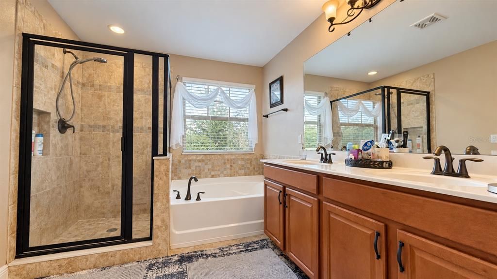 For Sale: $410,000 (3 beds, 2 baths, 2250 Square Feet)