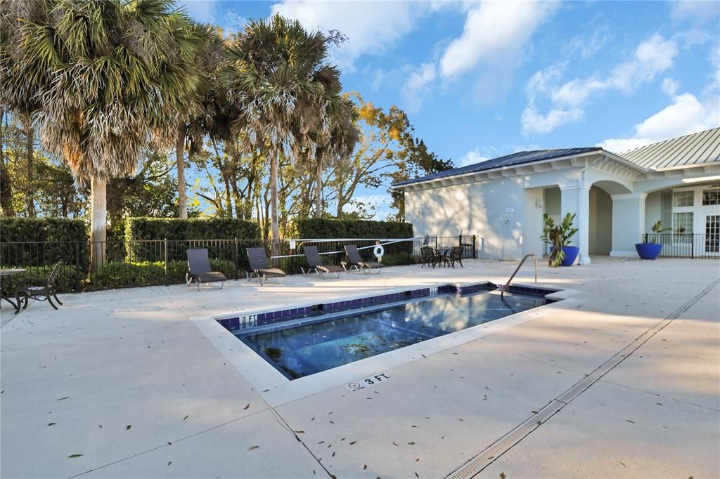 For Sale: $190,000 (2 beds, 2 baths, 960 Square Feet)