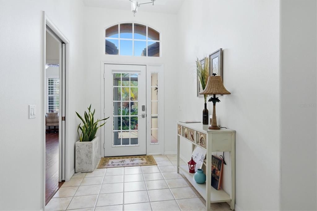 Active With Contract: $470,000 (3 beds, 2 baths, 1708 Square Feet)