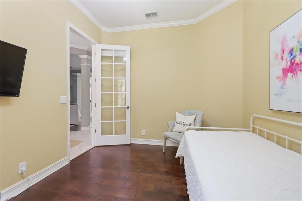 En Venta: $459,900 (3 camas, 2 baños, 2106 Pies cuadrados)