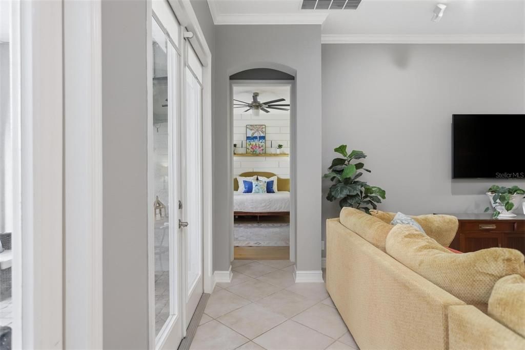 En Venta: $459,900 (3 camas, 2 baños, 2106 Pies cuadrados)