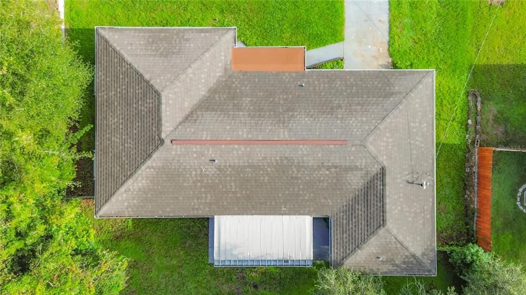 На продажу: $174,900 (2 спален, 1 ванн, 953 Квадратных фут)