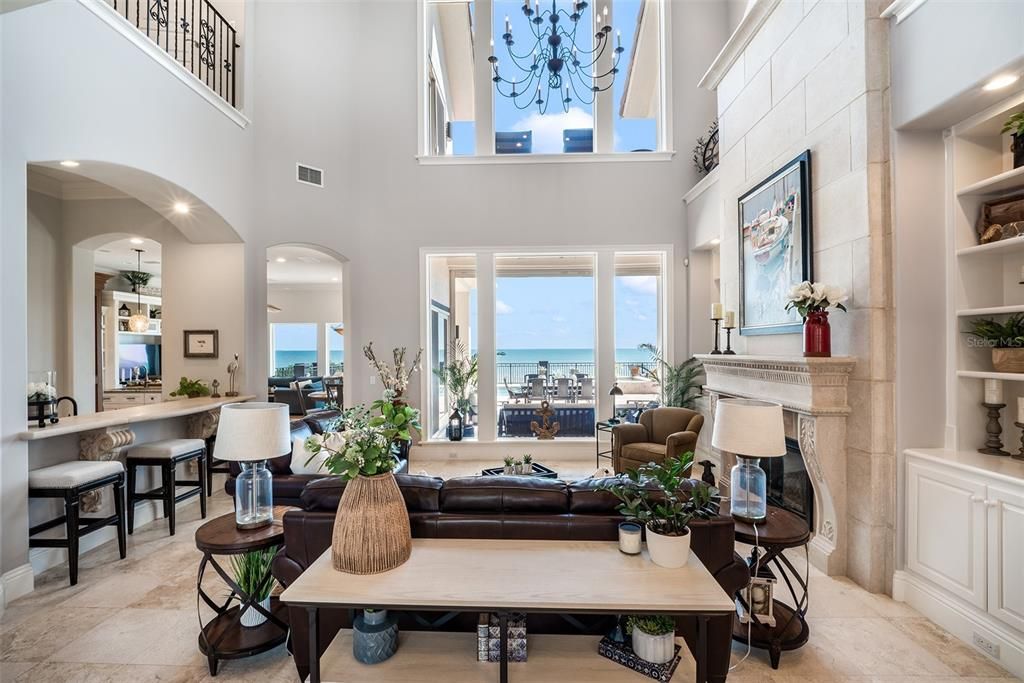 En Venta: $4,475,000 (5 camas, 4 baños, 6400 Pies cuadrados)