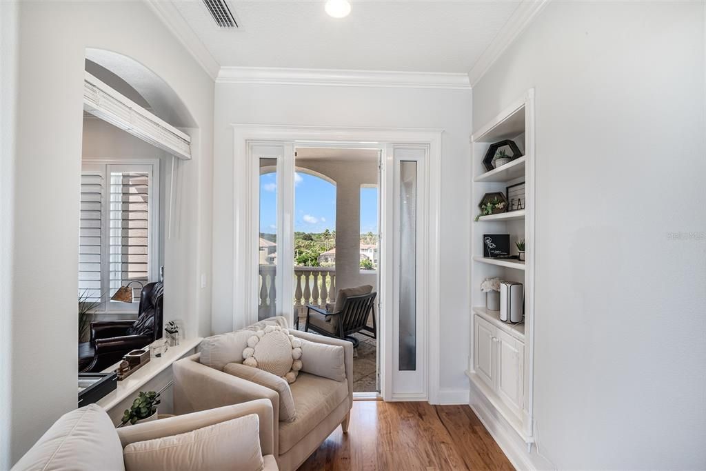 En Venta: $4,475,000 (5 camas, 4 baños, 6400 Pies cuadrados)