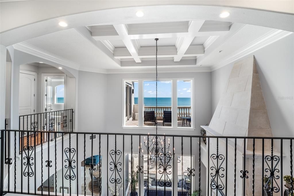 En Venta: $4,475,000 (5 camas, 4 baños, 6400 Pies cuadrados)