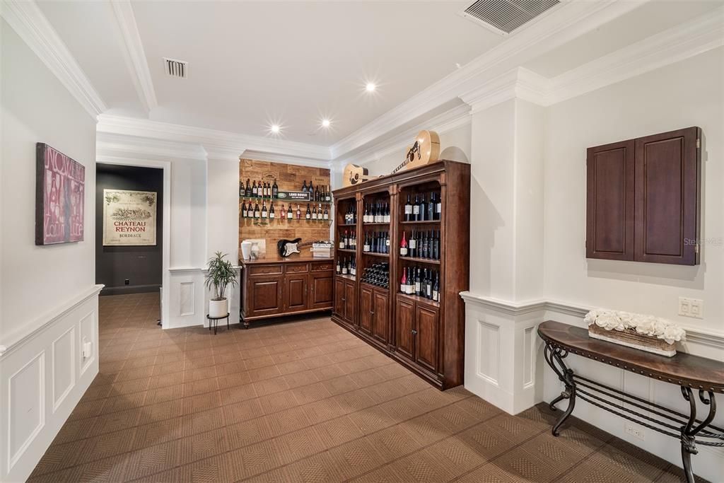 En Venta: $4,475,000 (5 camas, 4 baños, 6400 Pies cuadrados)