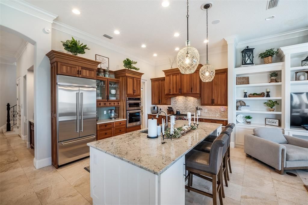 En Venta: $4,475,000 (5 camas, 4 baños, 6400 Pies cuadrados)