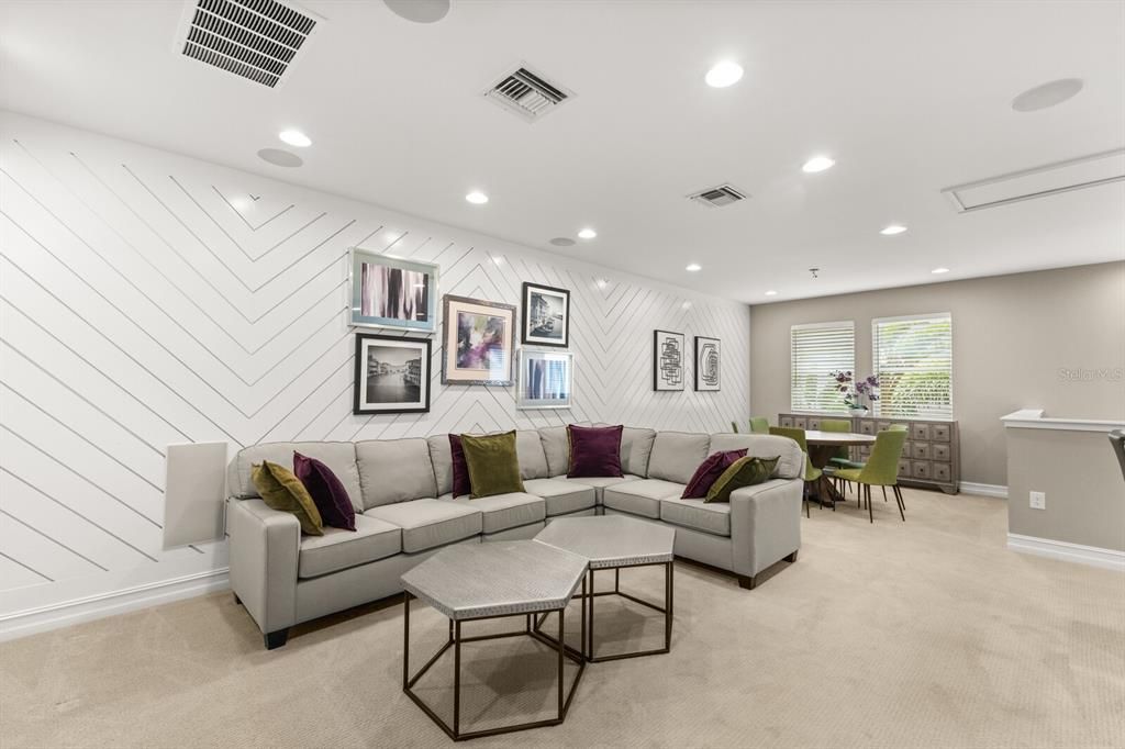 For Sale: $999,999 (3 beds, 4 baths, 3665 Square Feet)