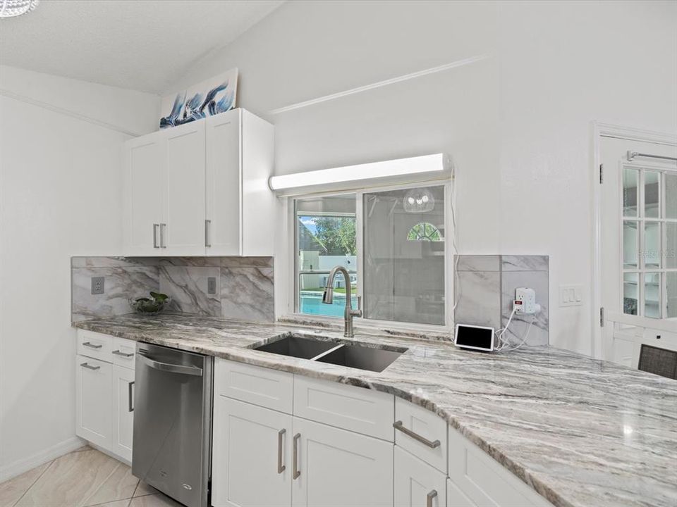 For Sale: $525,000 (4 beds, 3 baths, 2264 Square Feet)