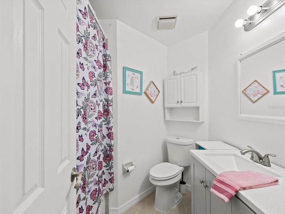For Sale: $525,000 (4 beds, 3 baths, 2264 Square Feet)