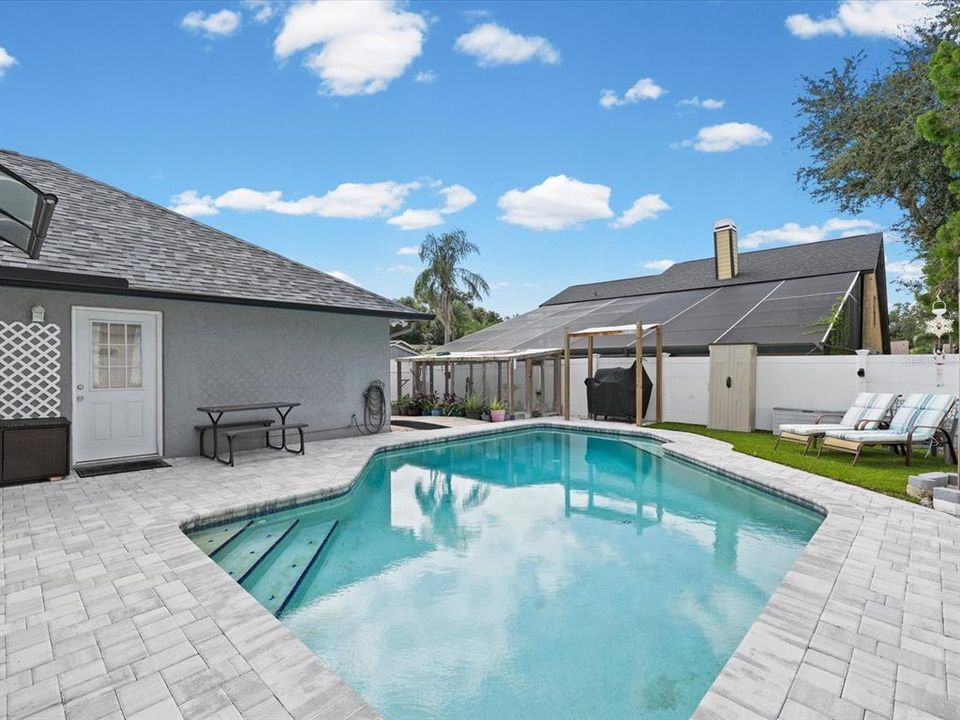 For Sale: $525,000 (4 beds, 3 baths, 2264 Square Feet)