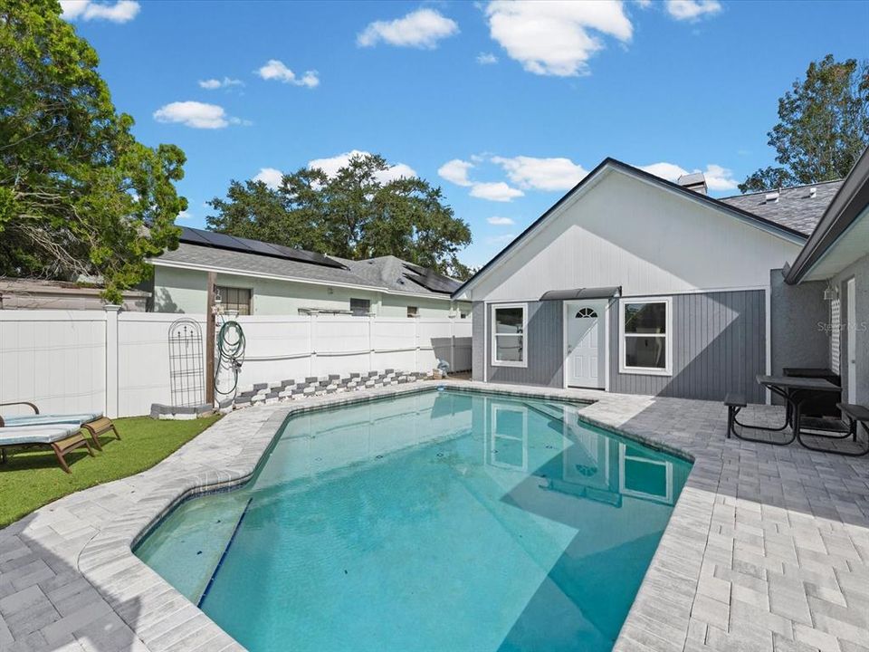 For Sale: $525,000 (4 beds, 3 baths, 2264 Square Feet)