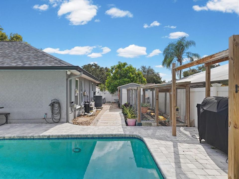 For Sale: $525,000 (4 beds, 3 baths, 2264 Square Feet)