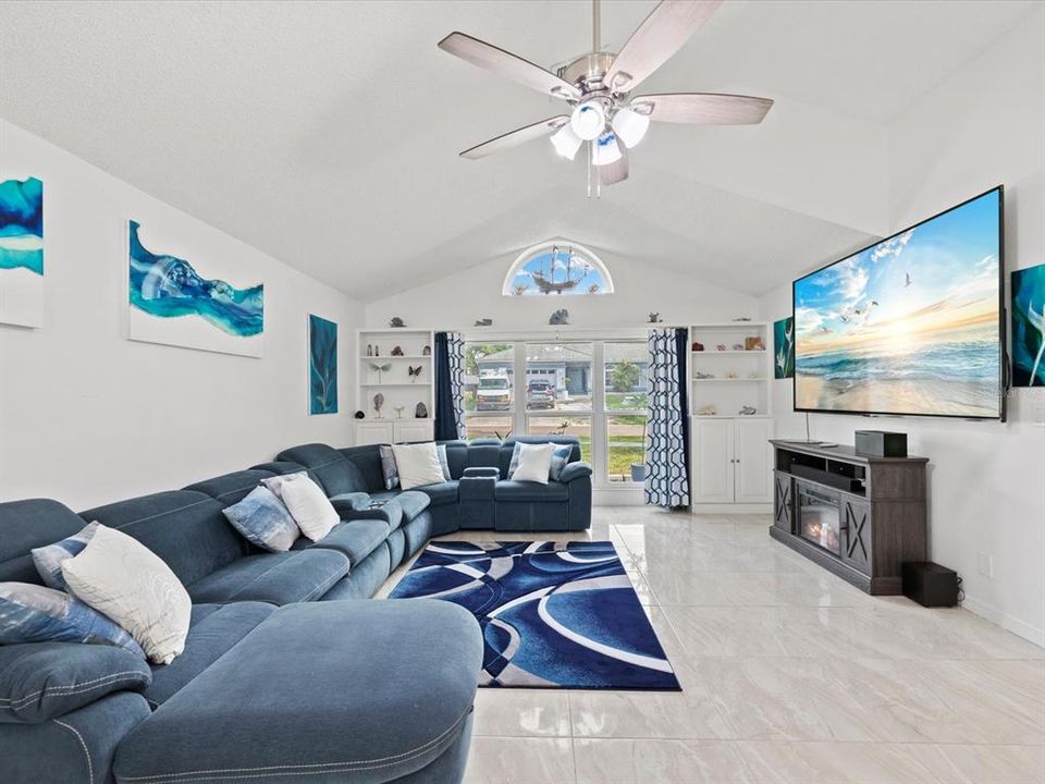For Sale: $525,000 (4 beds, 3 baths, 2264 Square Feet)