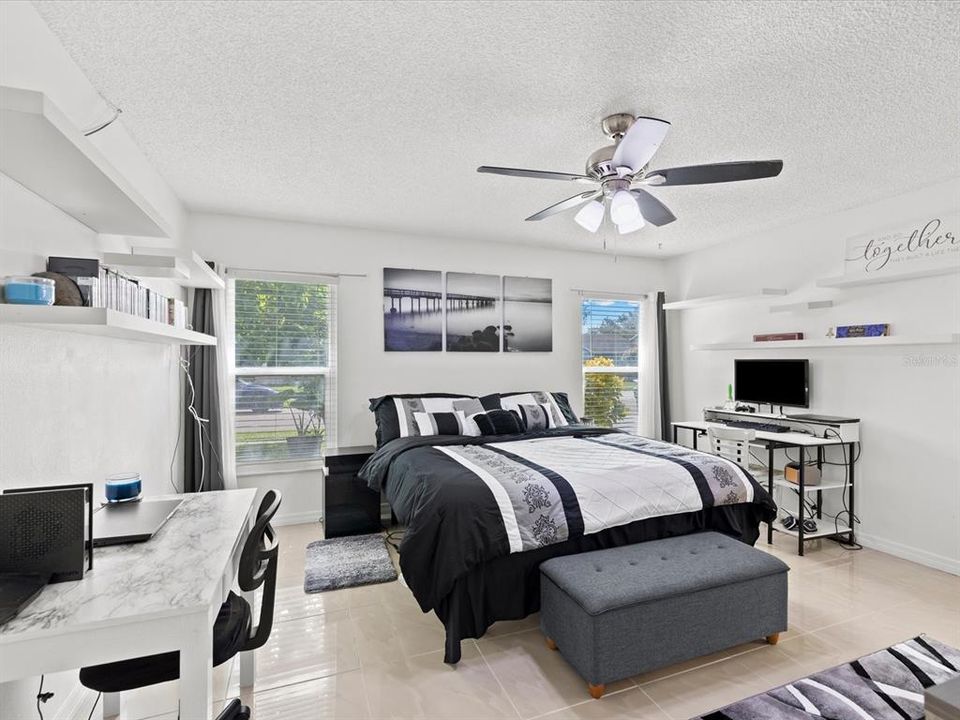For Sale: $525,000 (4 beds, 3 baths, 2264 Square Feet)